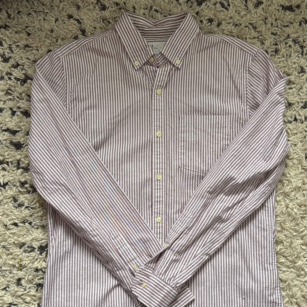 GAP Men’s Maroon and White Striped Slim Fit Shirt size M 100% cotton
